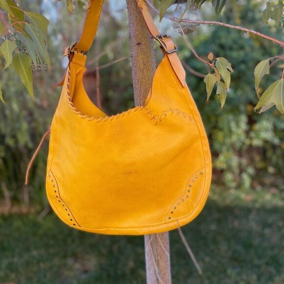 Dooney & Bourke Medium Hobo - Picture 1 of 11